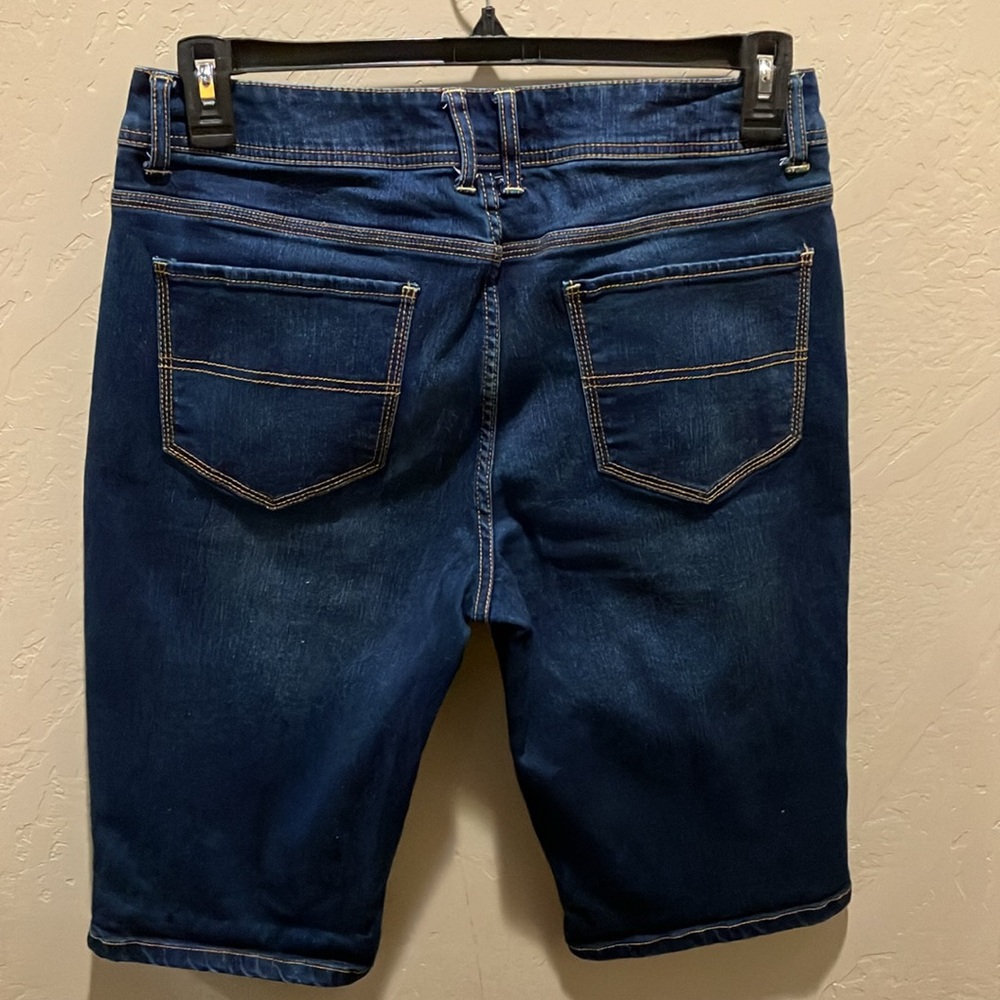 EUC Natural Threads Bermuda 5 Pocket Jeans Waist 17”, Inseam 13”, Rise 9.5” - Picture 5 of 6
